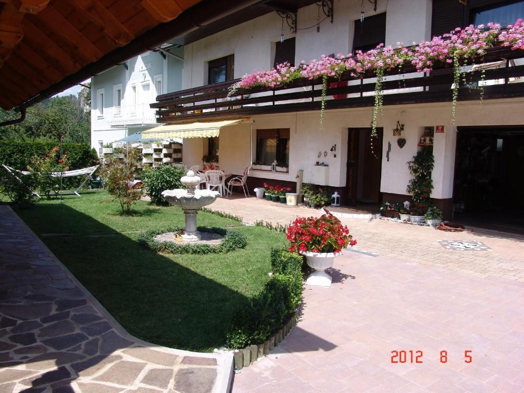 Apartments Lana Bled Exterior foto